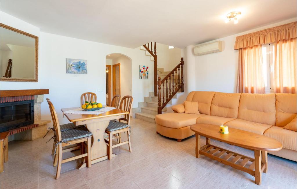 4 Bedroom Gorgeous Home In Port Dalcúdia 4 Bedroom Gorgeous Home In Port Dalcúdia
