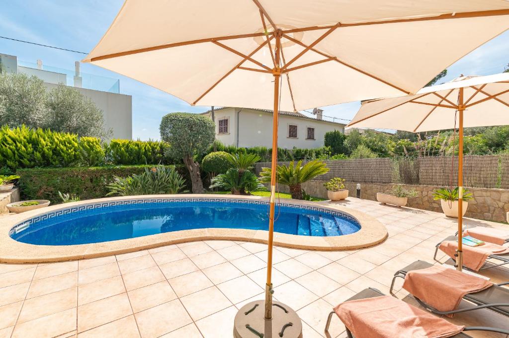 Beach Villa Arran de Mar by Sealand Villas Beach Villa Arran de Mar by Sealand Villas