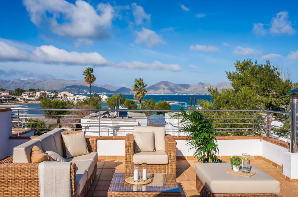 Traumhafte Villa Maricel für 8 Gäste am Meer Traumhafte Villa Maricel für 8 Gäste am Meer