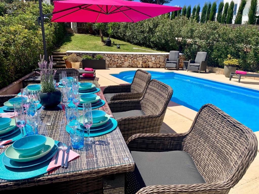 Villa LUMI-Oleanda 8 Pers am Yachthafen Cala d' Or