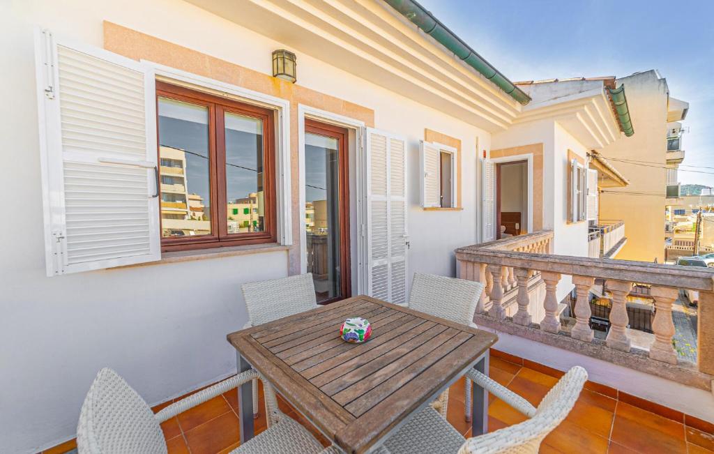 Cozy Home In Cala Ratjada With Wifi