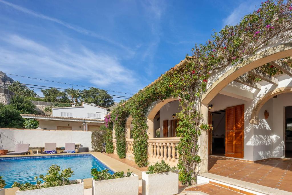 Villa Can Odile By SunVillas Mallorca Villa Can Odile By SunVillas Mallorca