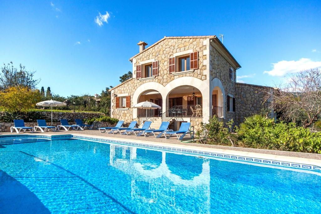 Villa Rote Villa Rote