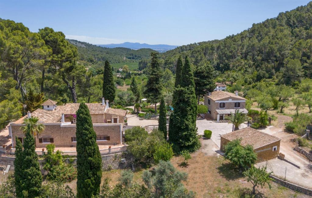 Stunning Home In Esporlas
