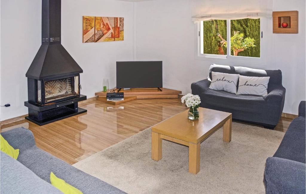 5 Bedroom Stunning Home In Lluchmajor 5 Bedroom Stunning Home In Lluchmajor