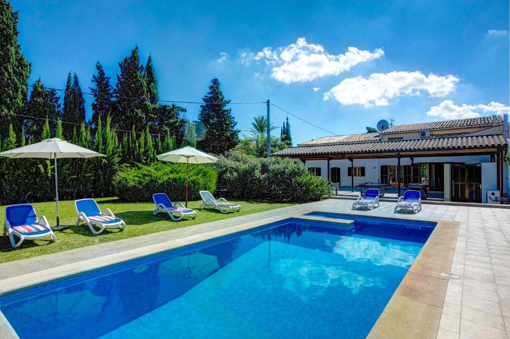 Villa LLOBINER