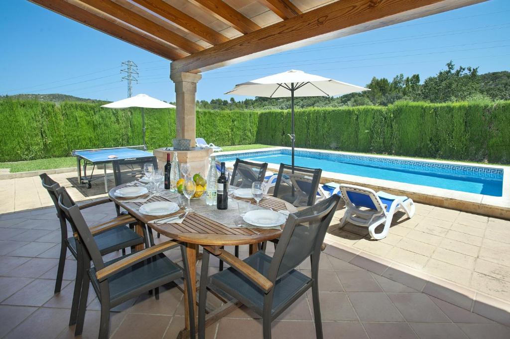 Villa Vidrier I by Villa Plus Villa Vidrier I by Villa Plus