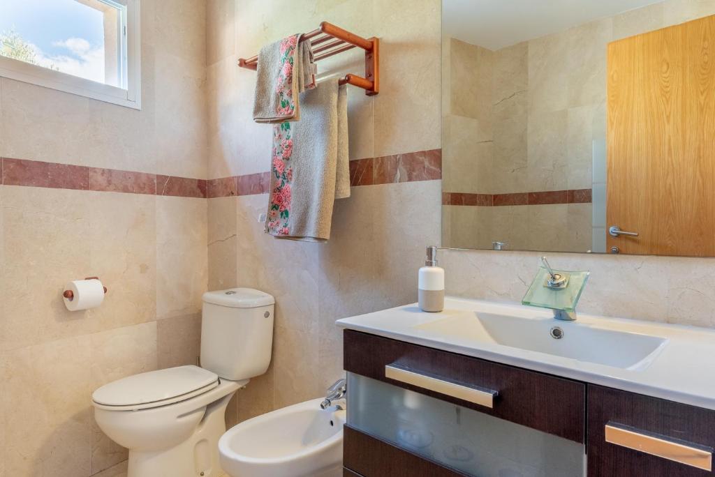 Chalet adosado con piscina