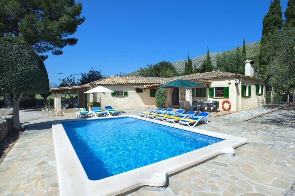 Villa Vilar De Baix by Villa Plus Villa Vilar De Baix by Villa Plus