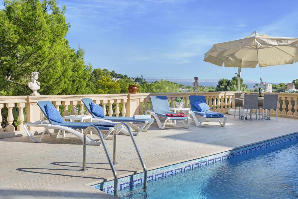 Villa Maria Portals Nous, by Priority