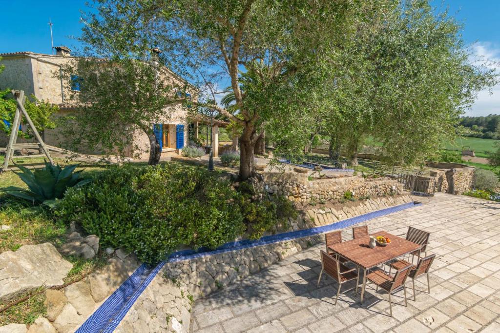 Hortella -Ecofinca- Hortella -Ecofinca-
