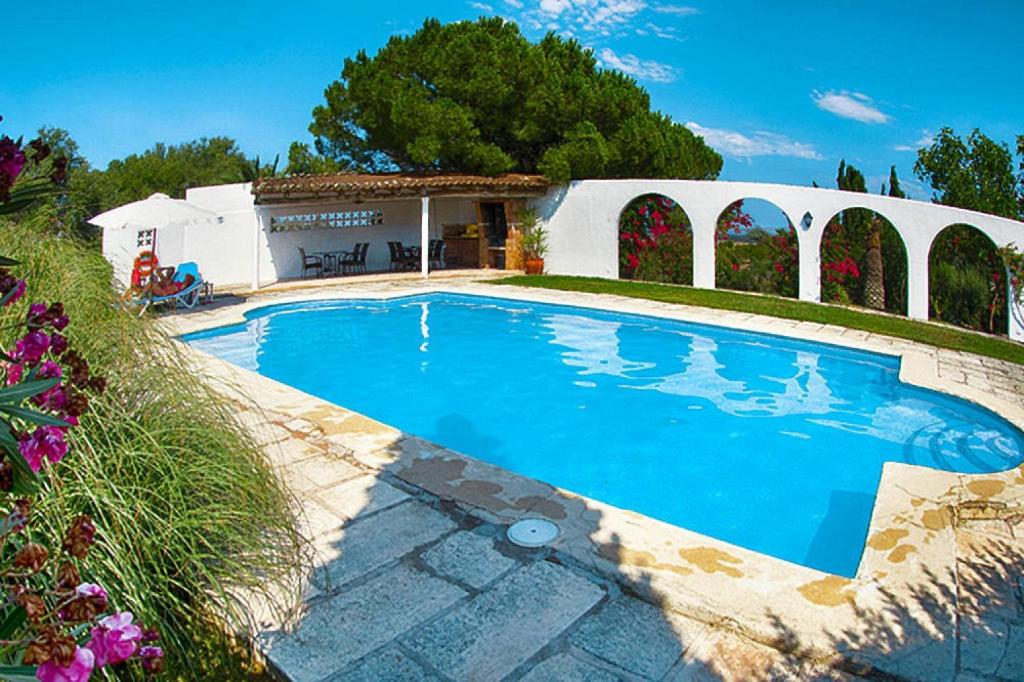 Holiday home in Santa Margalida with a cot