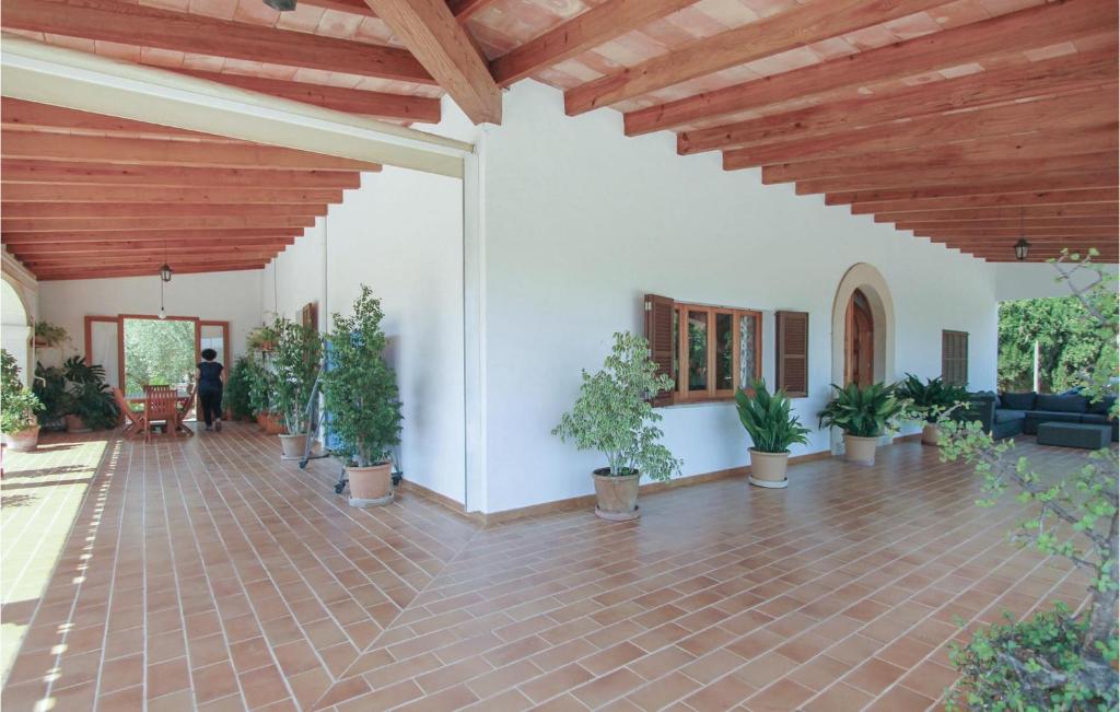 Nice Home In Sencelles